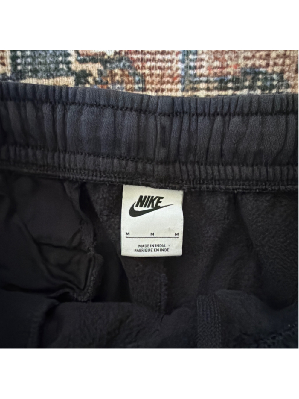 Men's Nike Sweatpants Joggers Black Size M - Picture 2 of 2